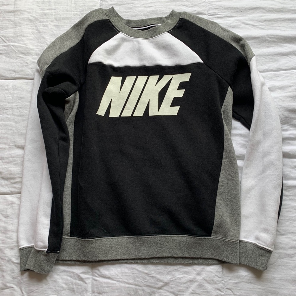 Nike crewneck